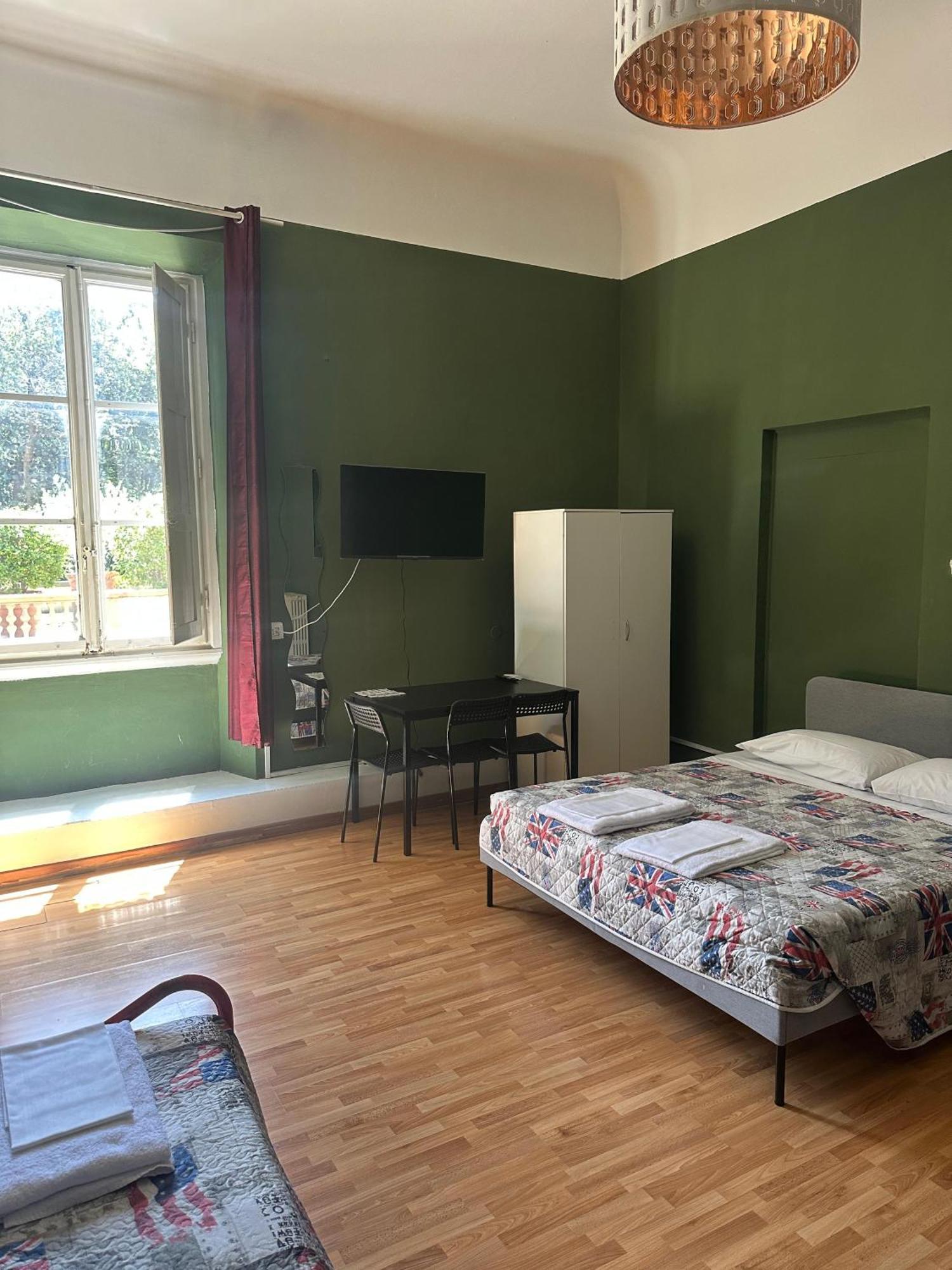 Rooms77 Centro Storico Guest house 3*